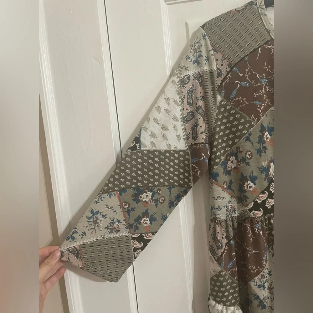 The Kings Daughter Boutique Patchwork Long Sleeve Dress!! - Picture 3 of 5